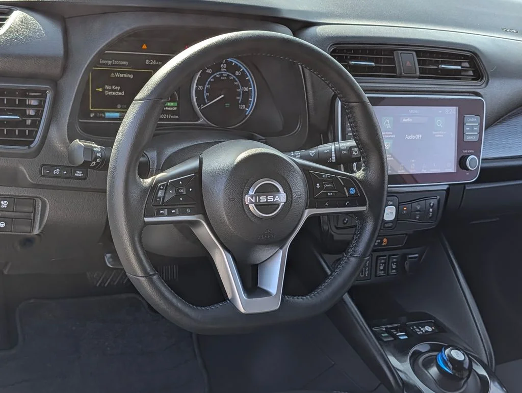 Used 2024 Black Nissan SV Plus image 17