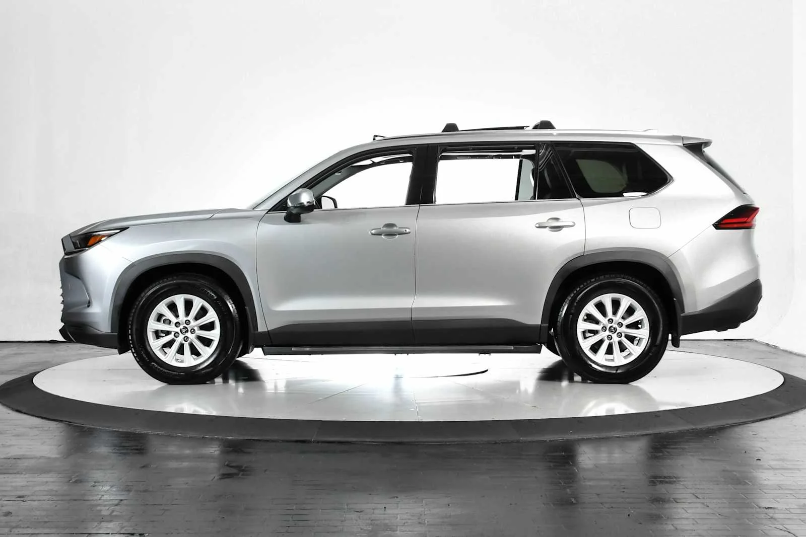 Used 2025 Celestial Silver Metallic Toyota Hybrid XLE image 2