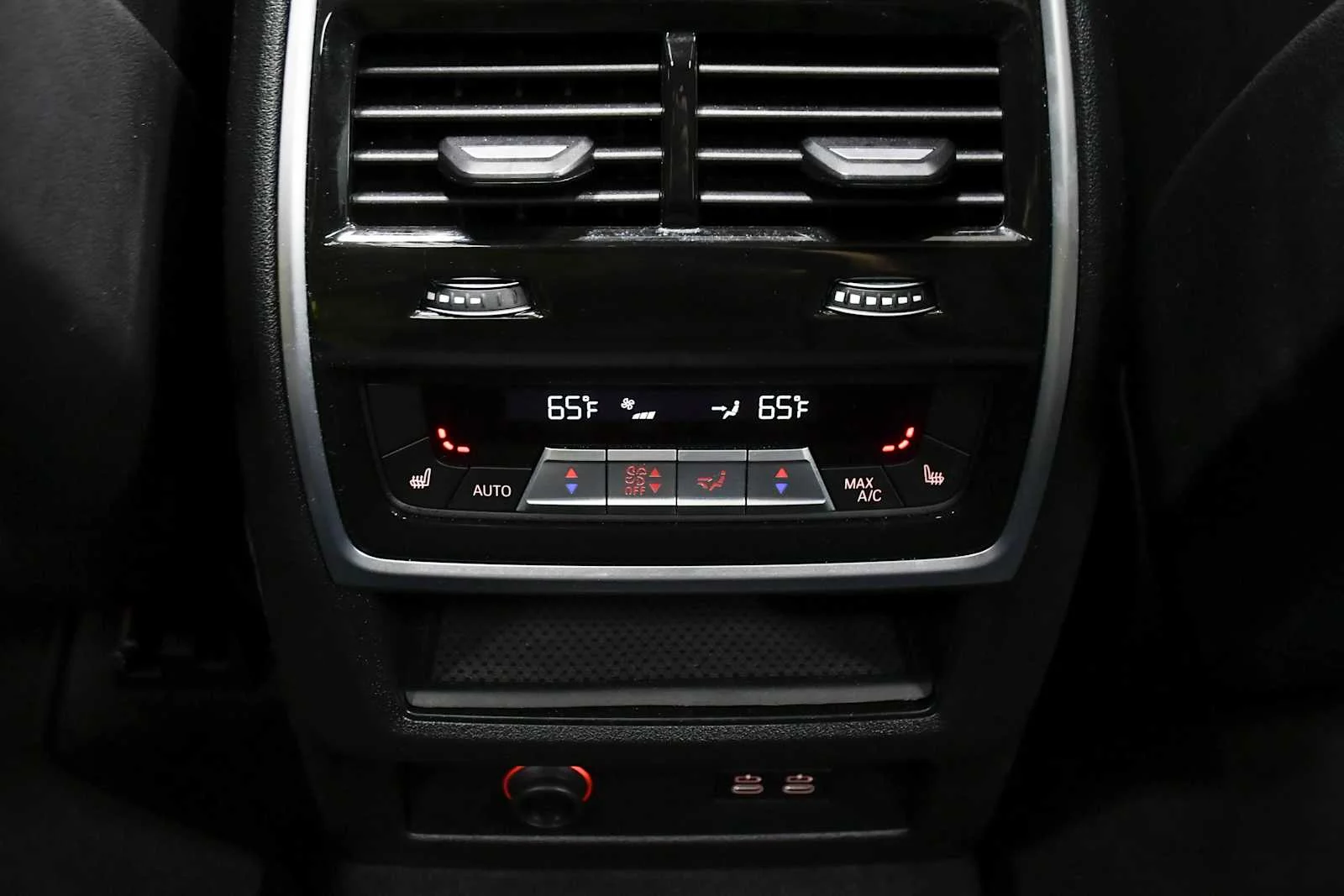 Used 2024 Skyscraper Grey Metallic BMW xDrive40i image 21