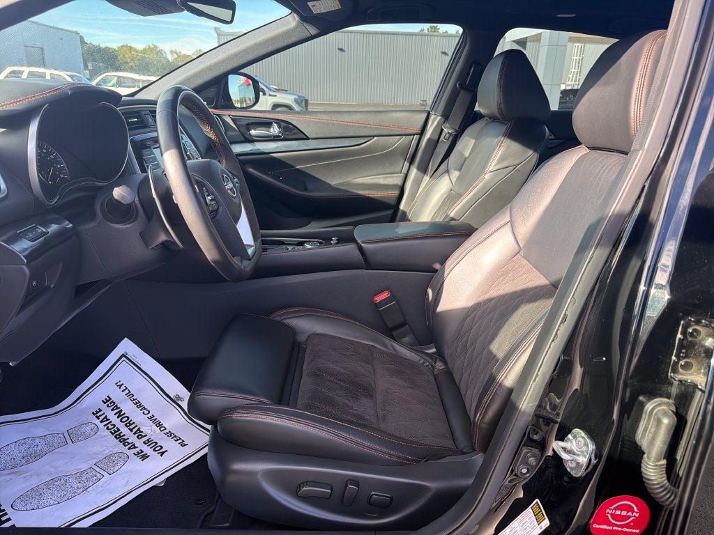 Used 2023 Black Nissan SR image 14