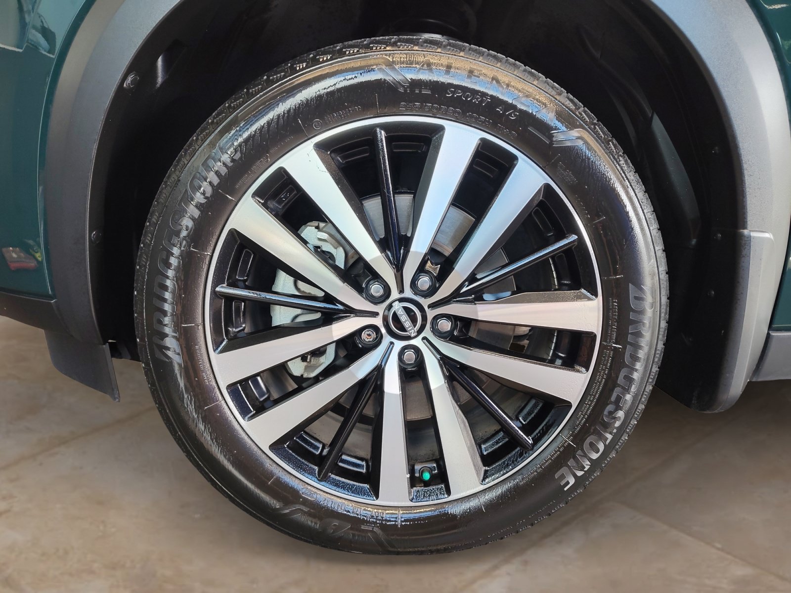 Used 2024 Obsidian Green Pearl Nissan Platinum image 32