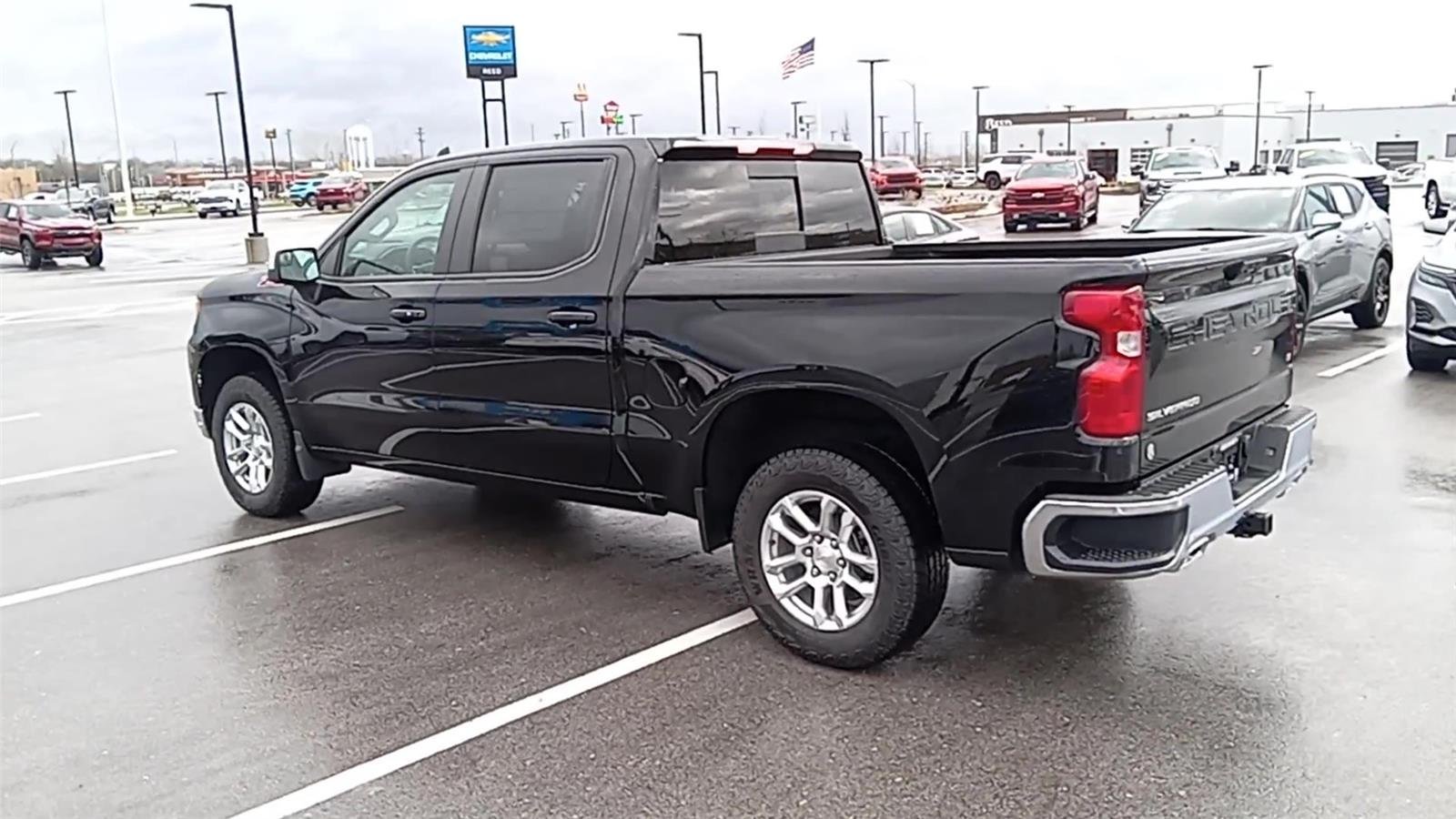 2026 Chevrolet Silverado 1500 LT - Photo 6