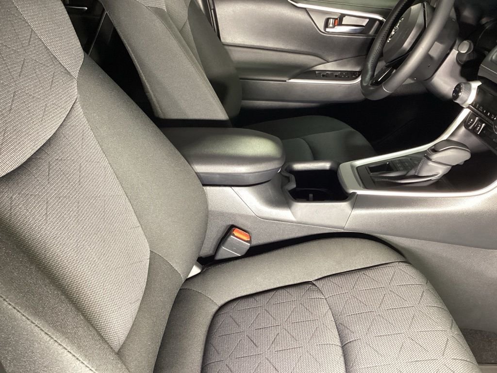 Used 2025 Silver Toyota XLE image 4