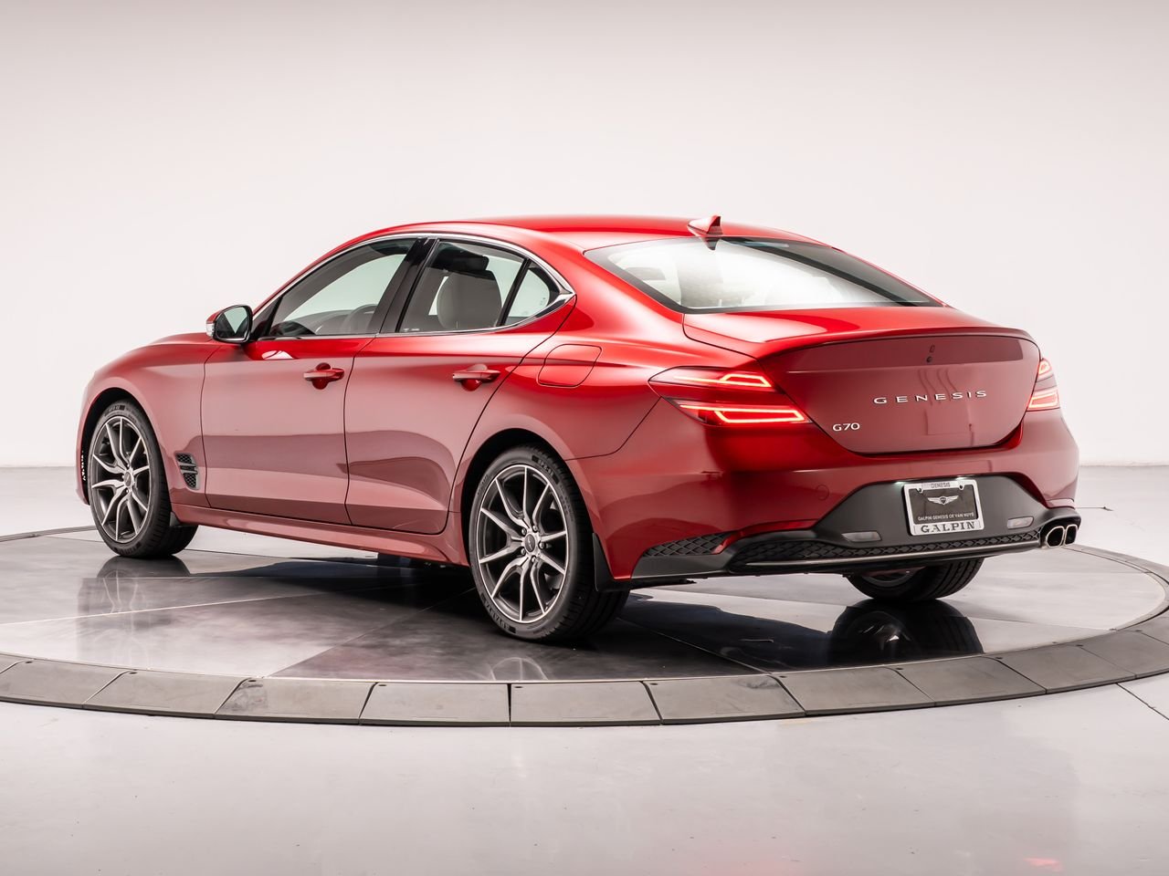 Used 2023 Havana Red Genesis 2.0T RWD image 3