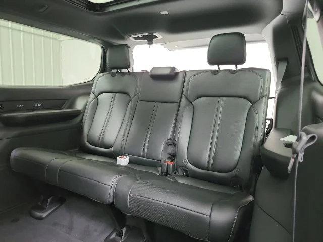 New 2026 Steel Blue Exterior Paint Jeep Limited Reserve image 44