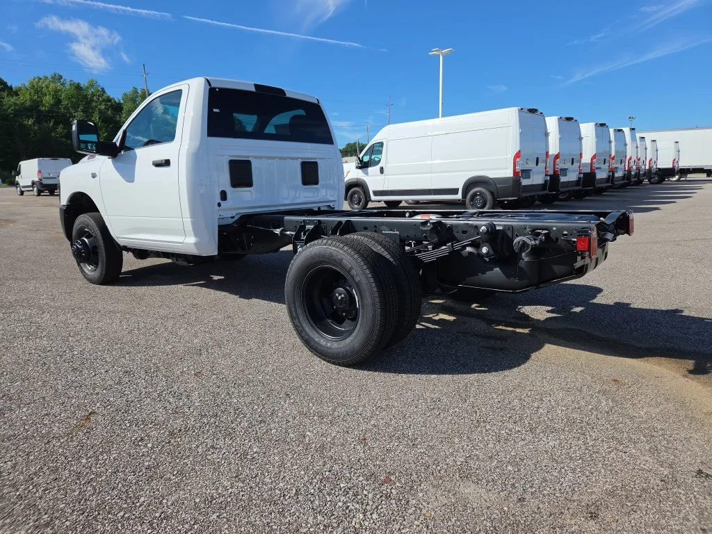 New 2027 Bright White Clearcoat RAM Tradesman image 6