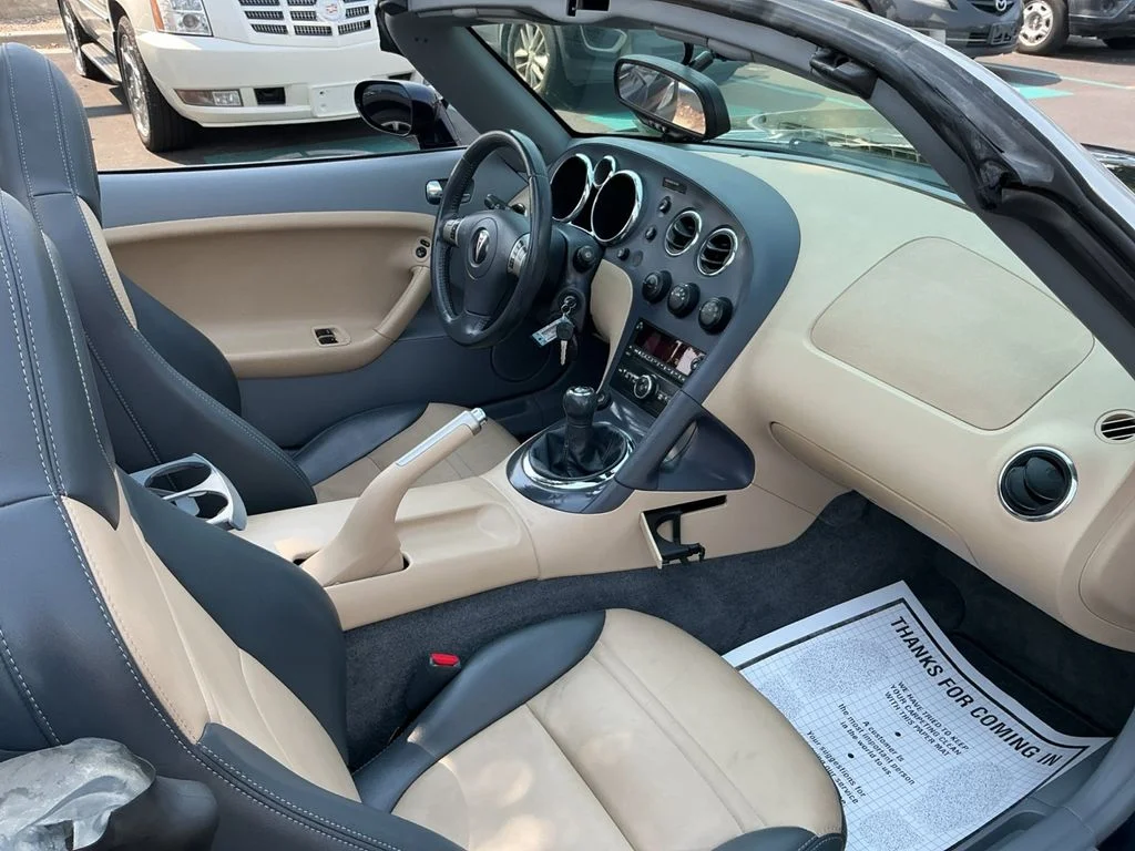 Used 2007 Blue Pontiac Base image 24
