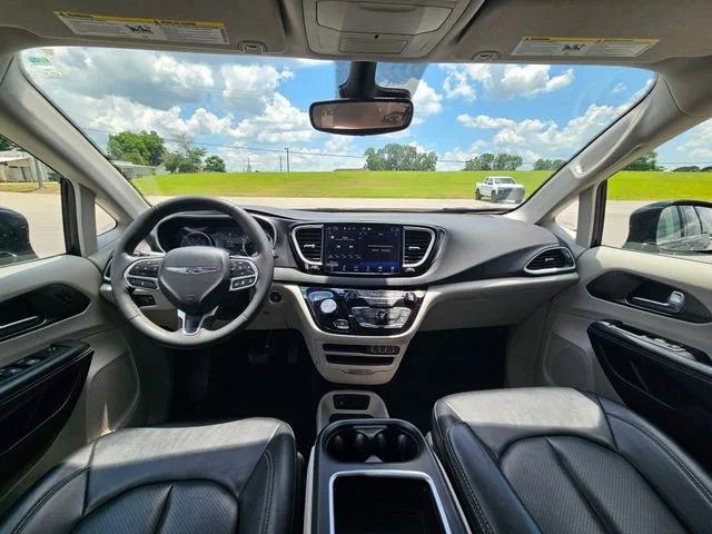 Used 2024 Red Chrysler Touring L image 12