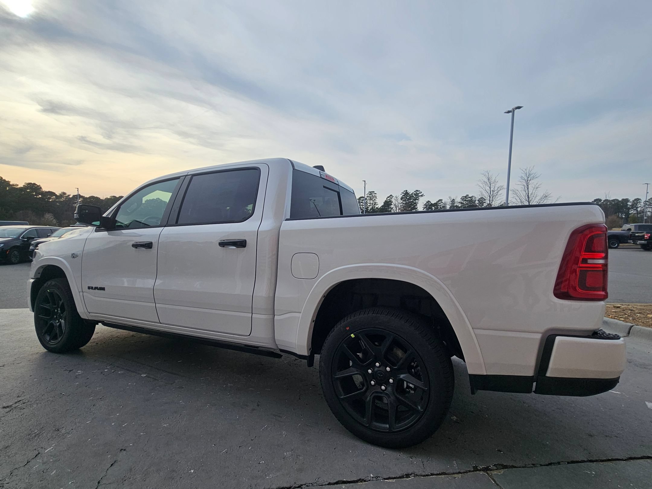 New 2026 Ivory White Tri-Coat Pearl-Coat Exterior Paint RAM Limited image 5