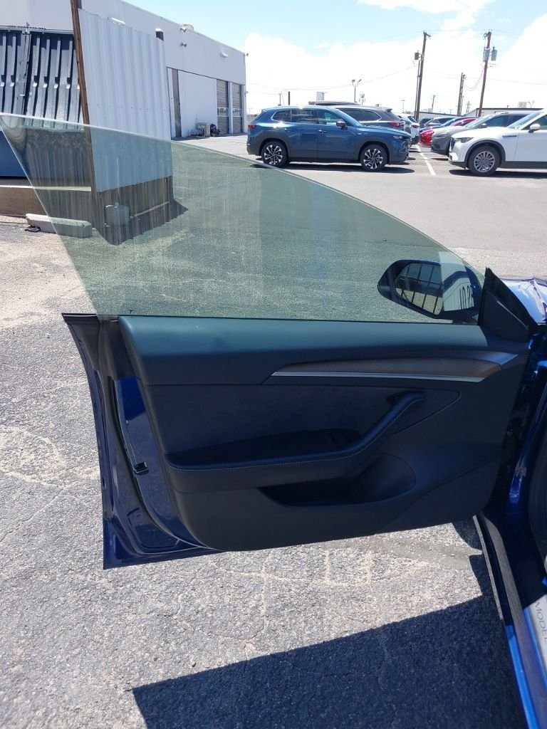 Used 2022  Tesla Long Range image 13
