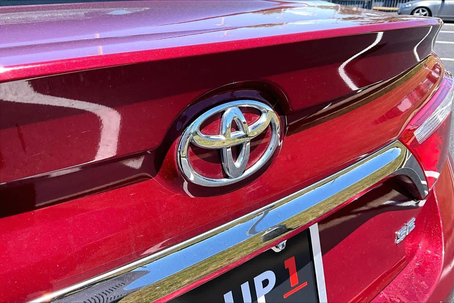 Used 2017 Ruby Flare Pearl Toyota SE image 31