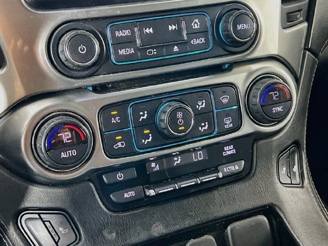 2018 Chevrolet Suburban LT - Photo 20