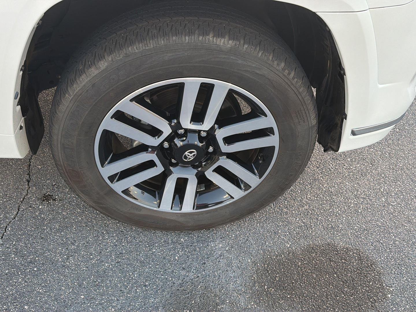 Used 2024 Wind Chill Pearl Toyota Limited image 41