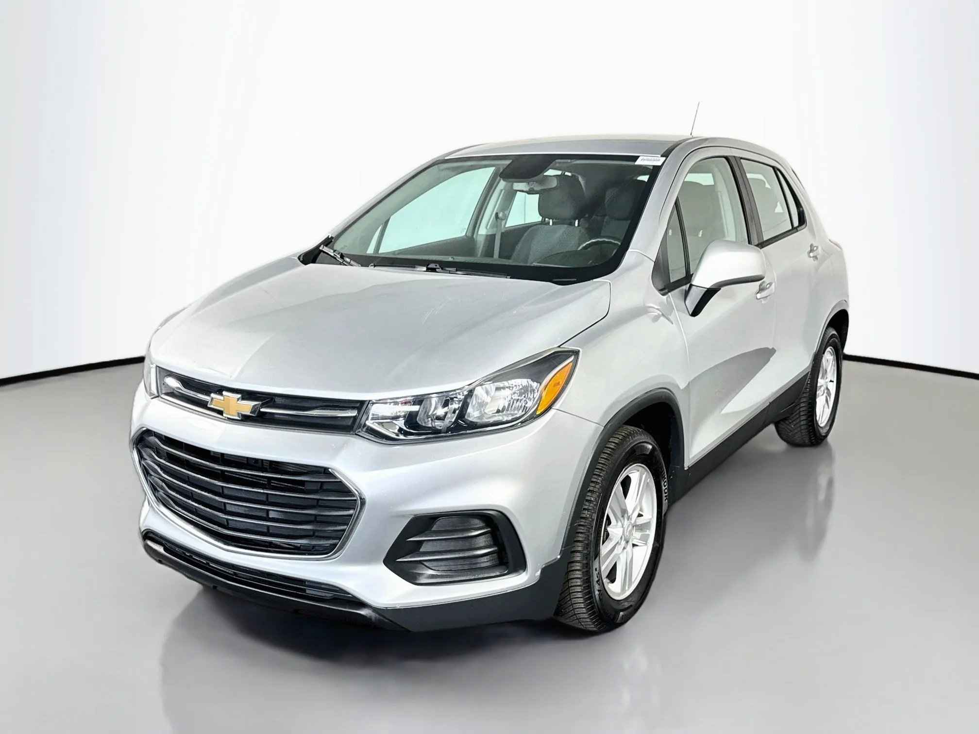 Used 2019 Silver Ice Metallic Chevrolet LS image 3