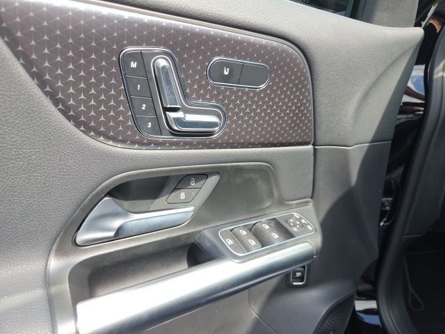 Certified Used 2026 Black Mercedes-Benz GLA 250 image 5
