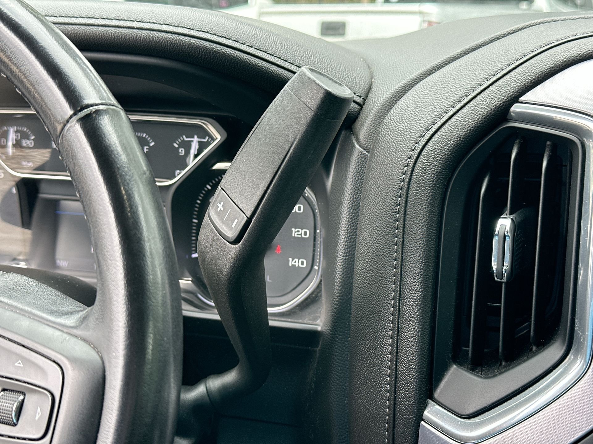 Certified Used 2020 CARBON BLACK METALLIC GMC Elevation image 16