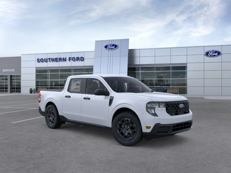 New 2026 Space White Metallic Ford XLT image 32
