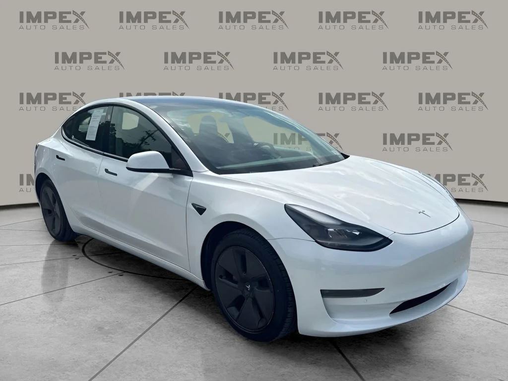 Used 2021 White Tesla Long Range image 7