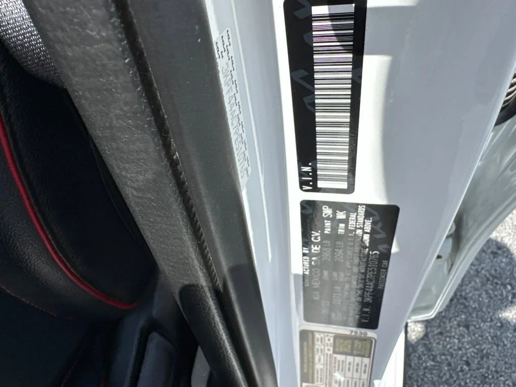 Used 2023 Snow White Pearl Kia GT image 21