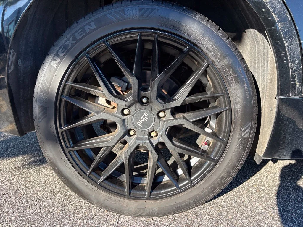 Used 2015 Black Lexus 350 image 15