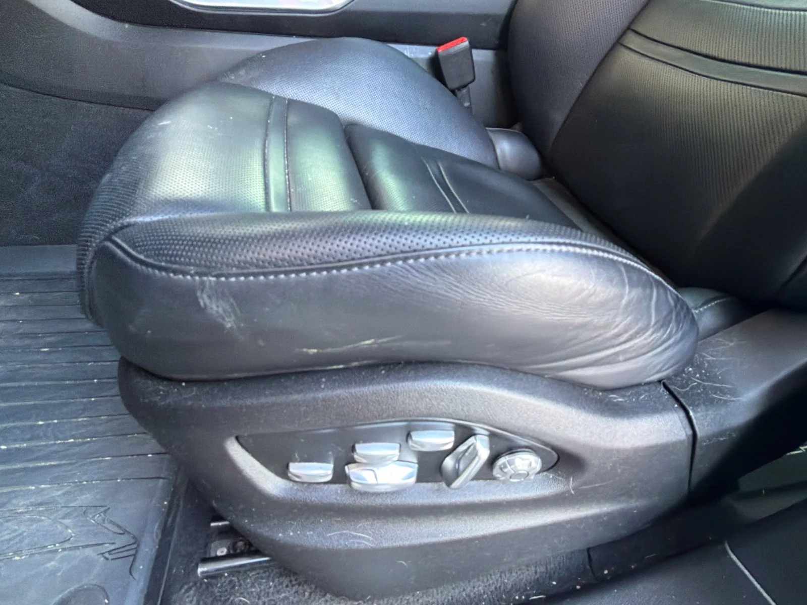 Used 2021  Porsche Turbo image 5