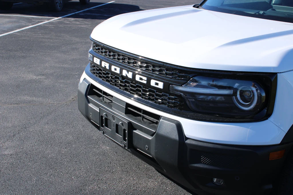 New 2026 Oxford White Ford Outer Banks® image 4