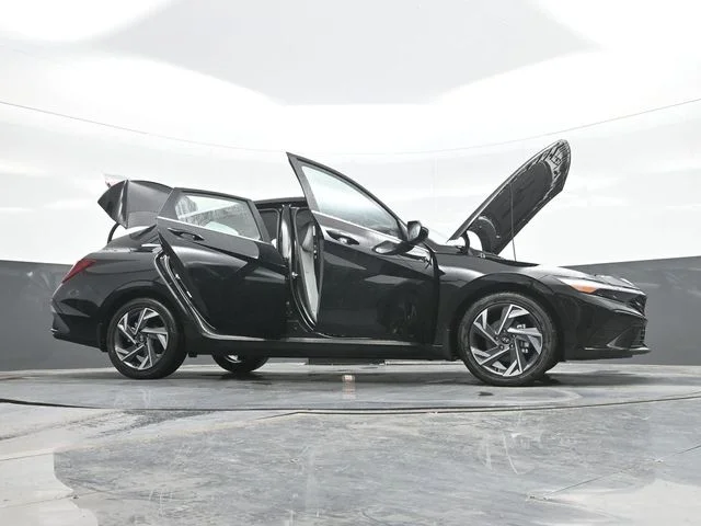New 2026 Black Hyundai Limited image 31