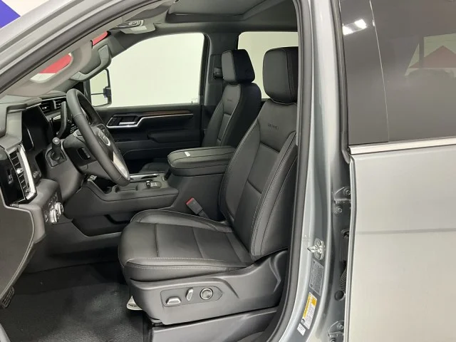 2026 GMC Sierra 3500HD Denali - Photo 19