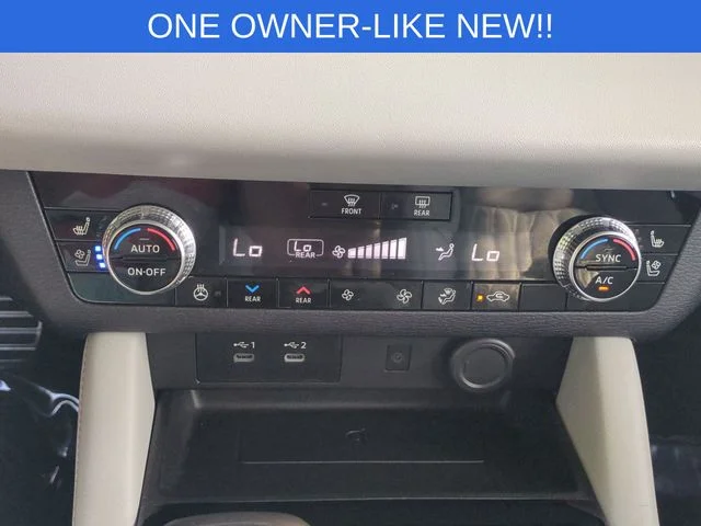 Used 2025 White Mitsubishi SEL image 27