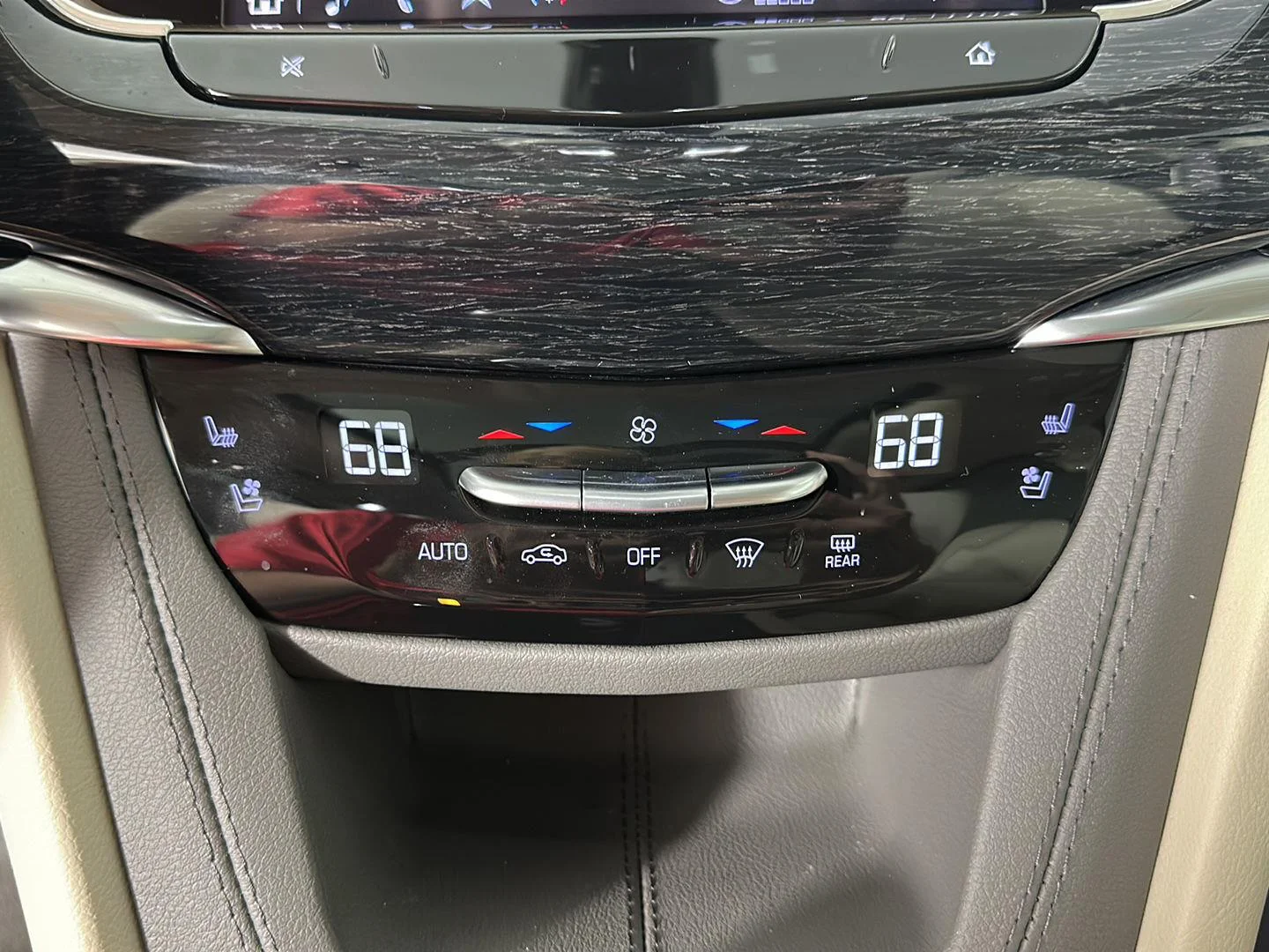 Used 2023 Crystal White Tricoat Cadillac AWD Premium Luxury image 28