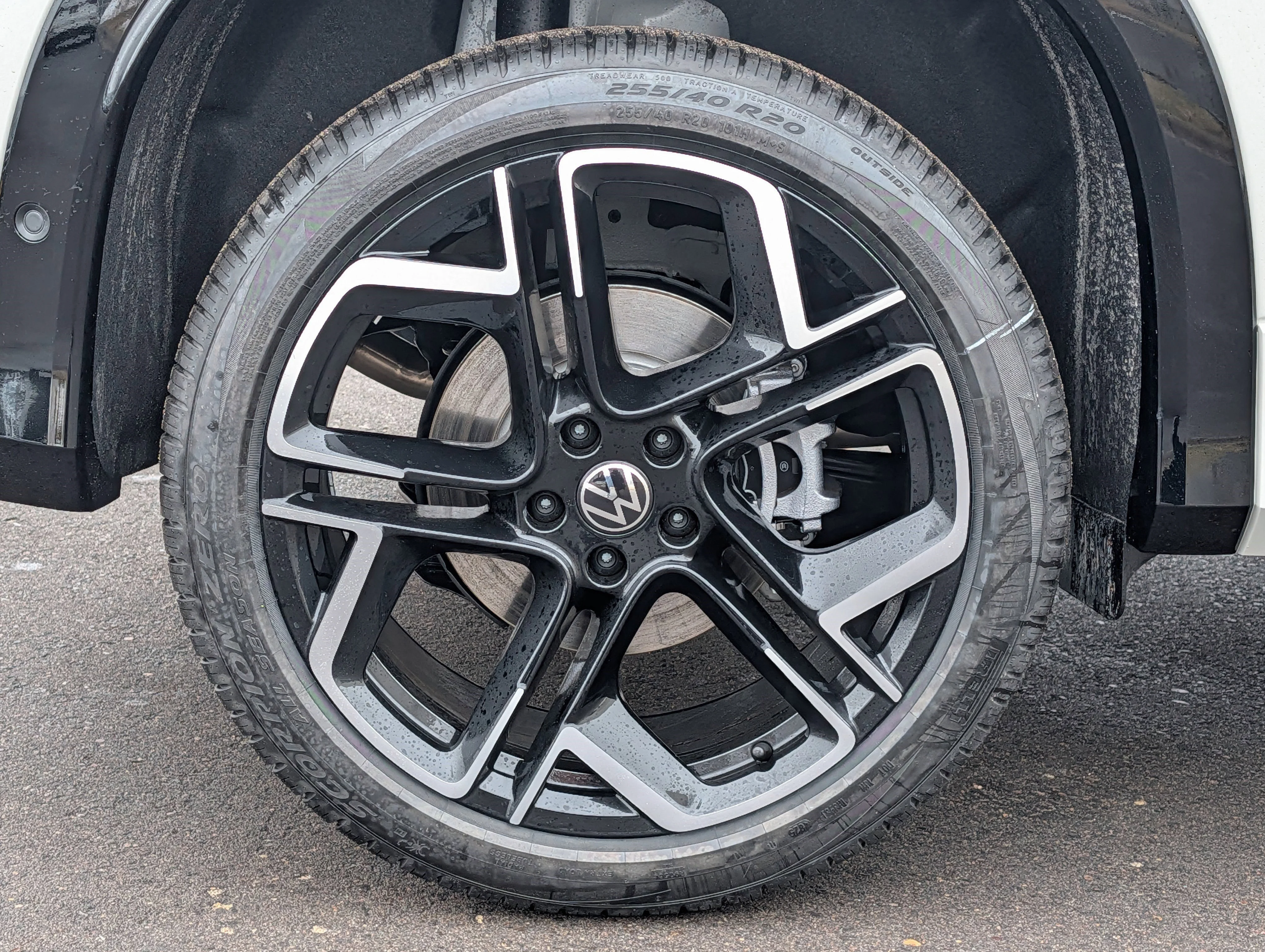 New 2026 Sandstone Volkswagen SEL R-Line Turbo image 5