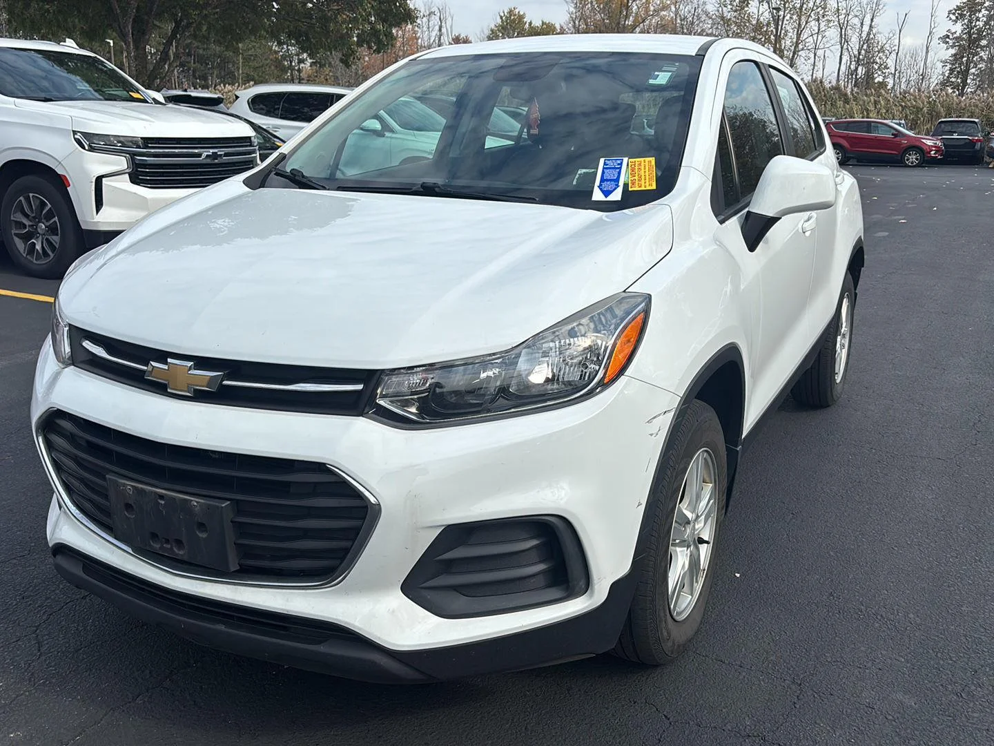 Used 2020 Wh Chevrolet  image 3