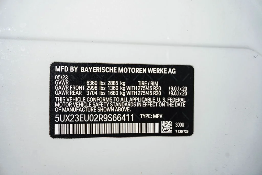 Used 2024 Alpine White BMW xDrive40i image 30