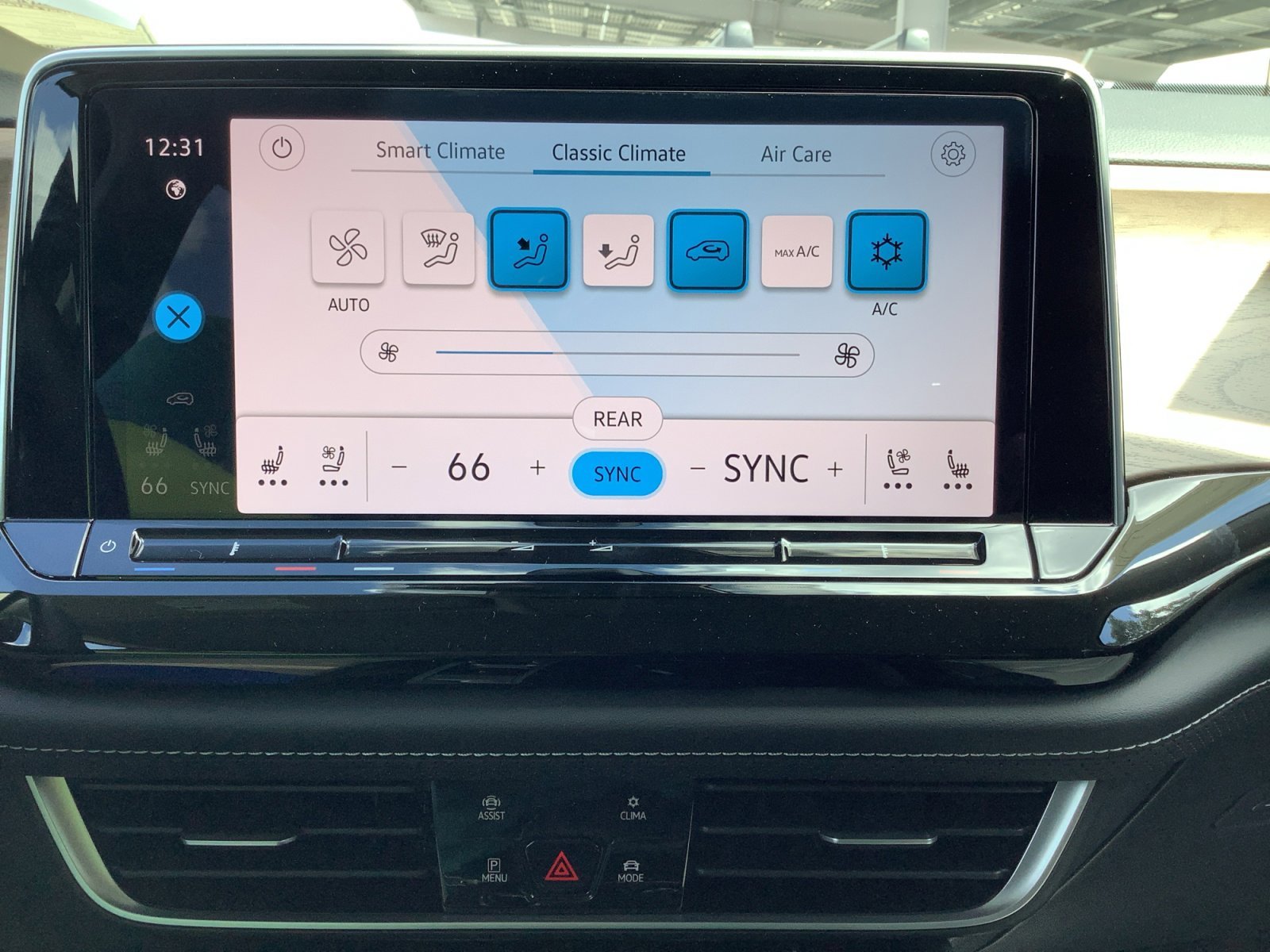 New 2026 Pure Gray Volkswagen 2.0T SE w/Technology image 18