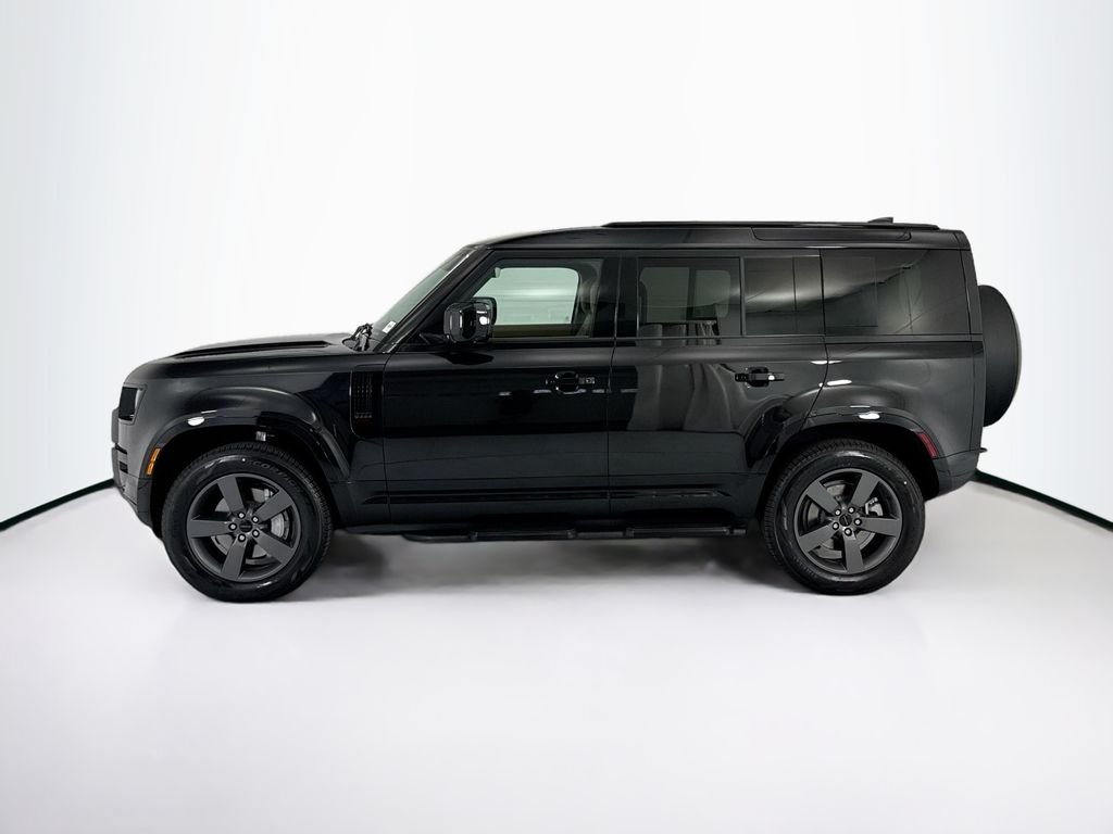 New 2026 Santorini Black Land Rover X-Dynamic SE image 8