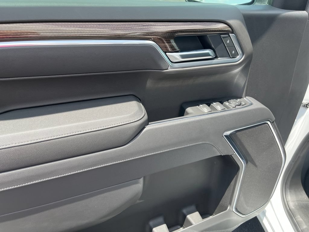 2026 Chevrolet Silverado 1500 LT - Photo 10
