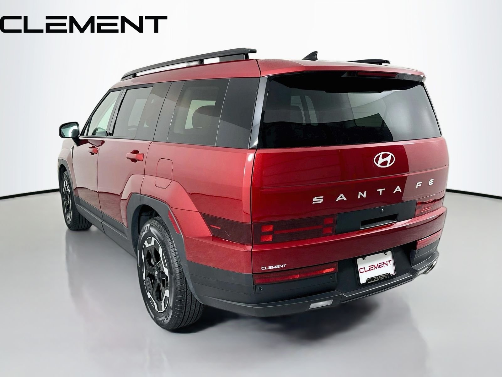 Certified Used 2025 Red Hyundai SEL image 10
