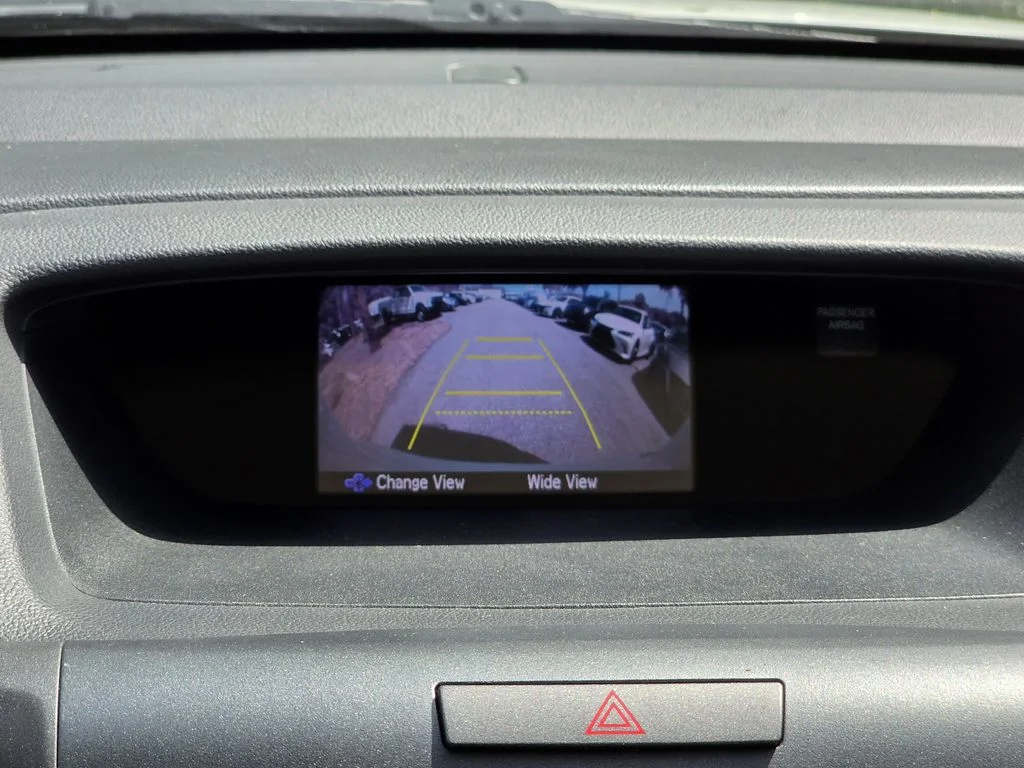 Used 2013 White Honda LX image 19