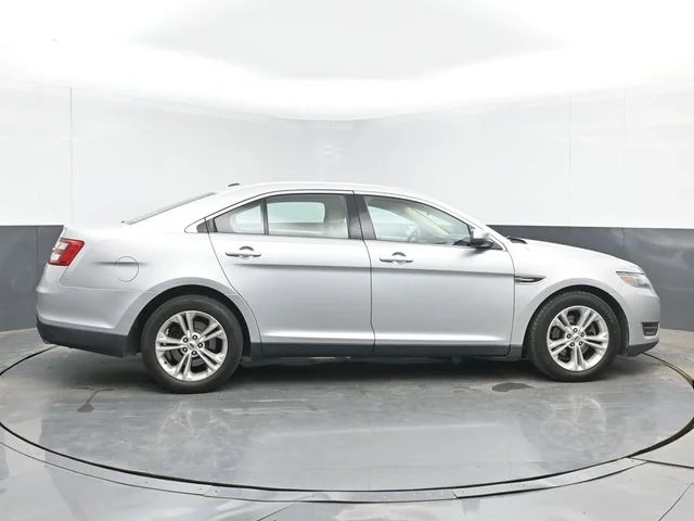 Used 2013 Ingot Silver Ford SEL image 11