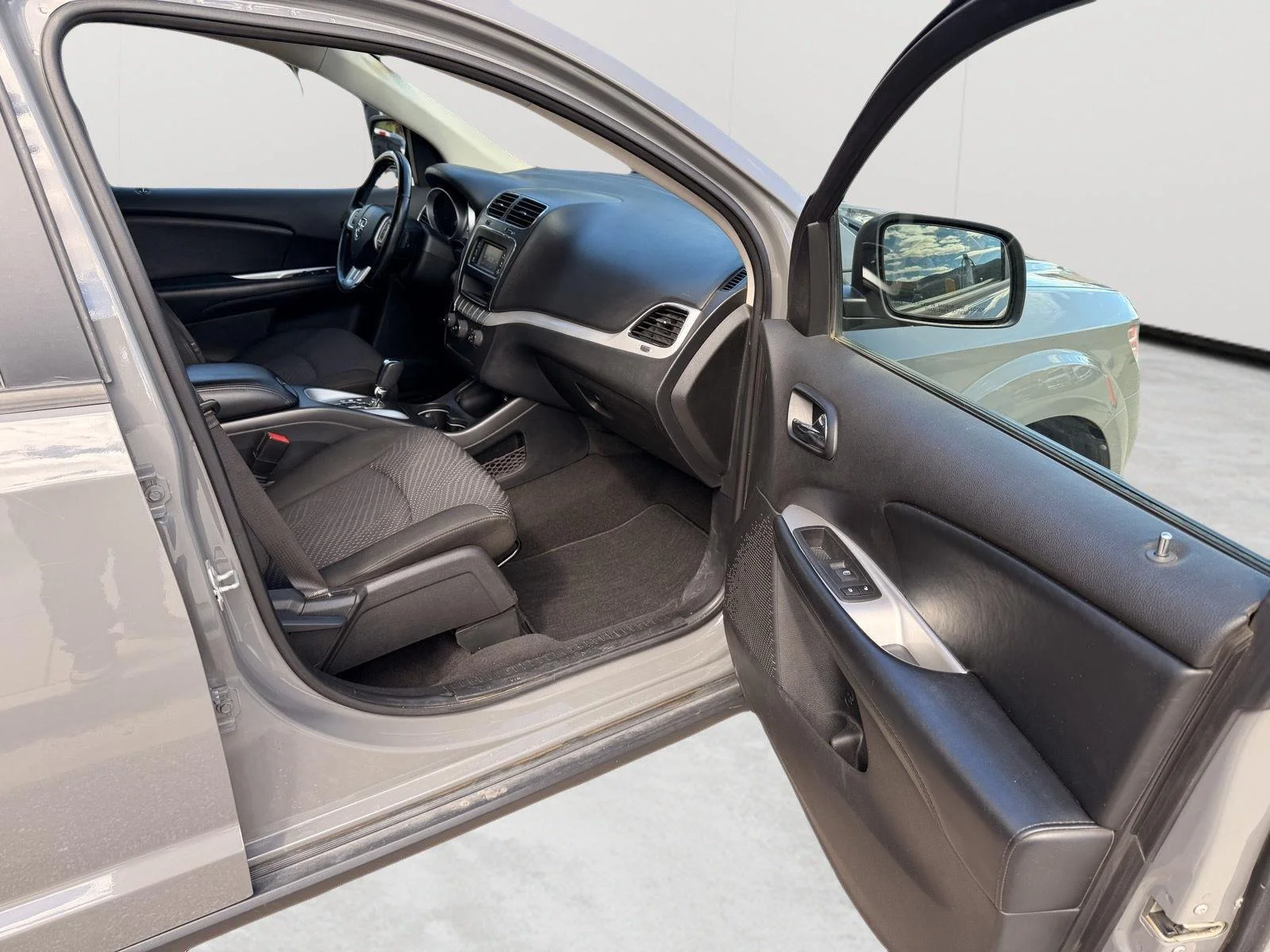 Used 2020 Destroyer Gray Clearcoat Dodge SE Value image 12