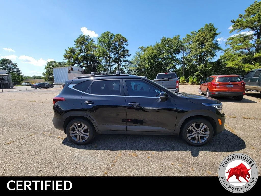 Used 2023 Black Kia S image 6
