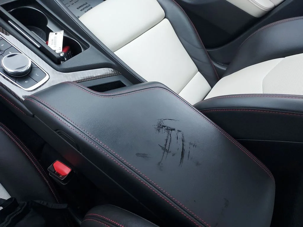 Used 2022 White Cadillac Sport image 27