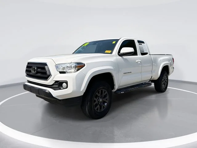 Used 2020 White Toyota SR5 image 1