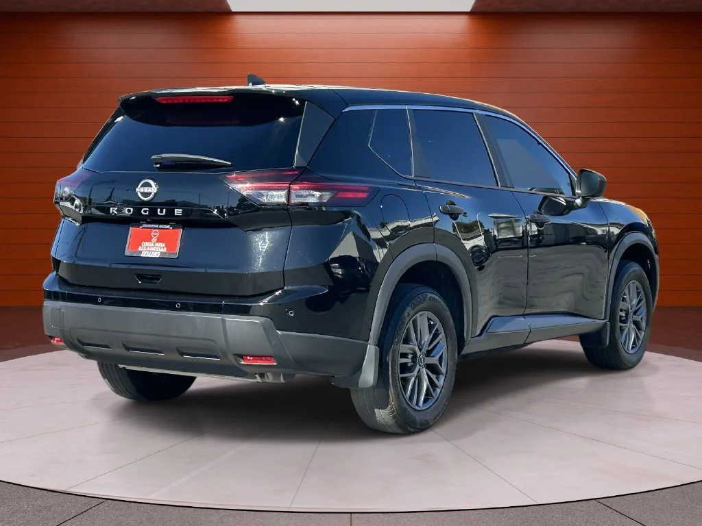 Used 2025 Super Black Nissan S image 4