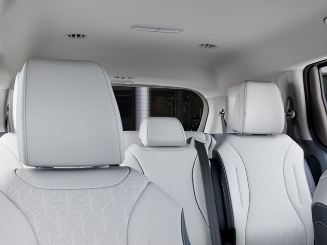 New 2026 Ceramic Silver Kia EX image 27