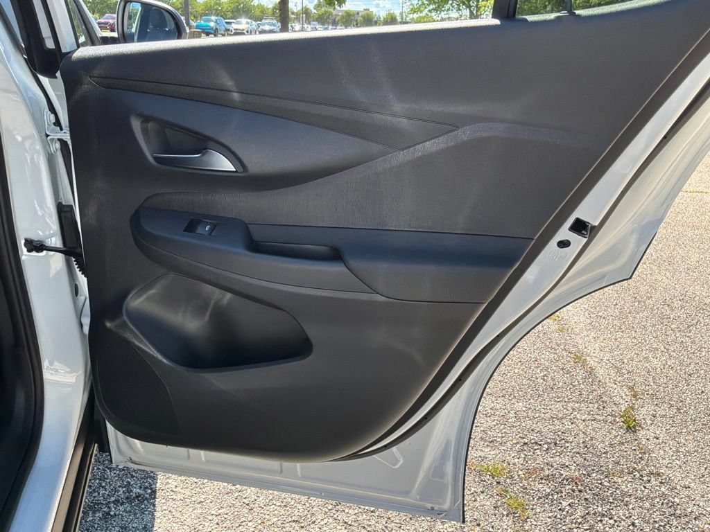 New 2026 Summit White Buick Preferred image 32