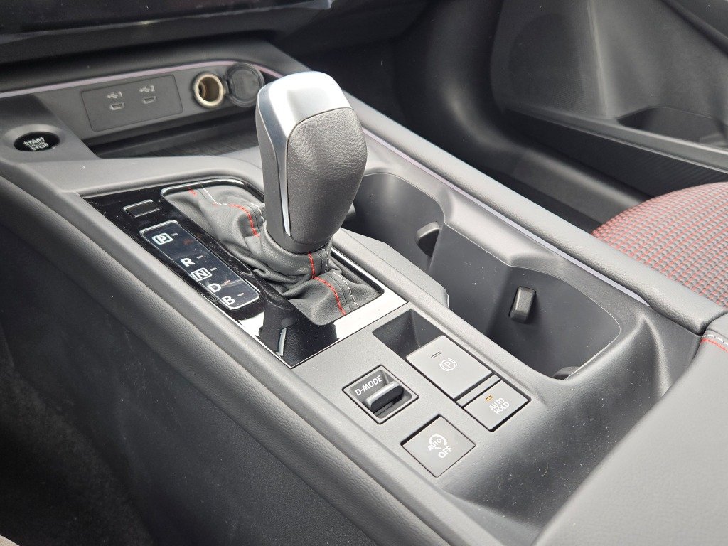 New 2026 Gray Nissan SR image 22