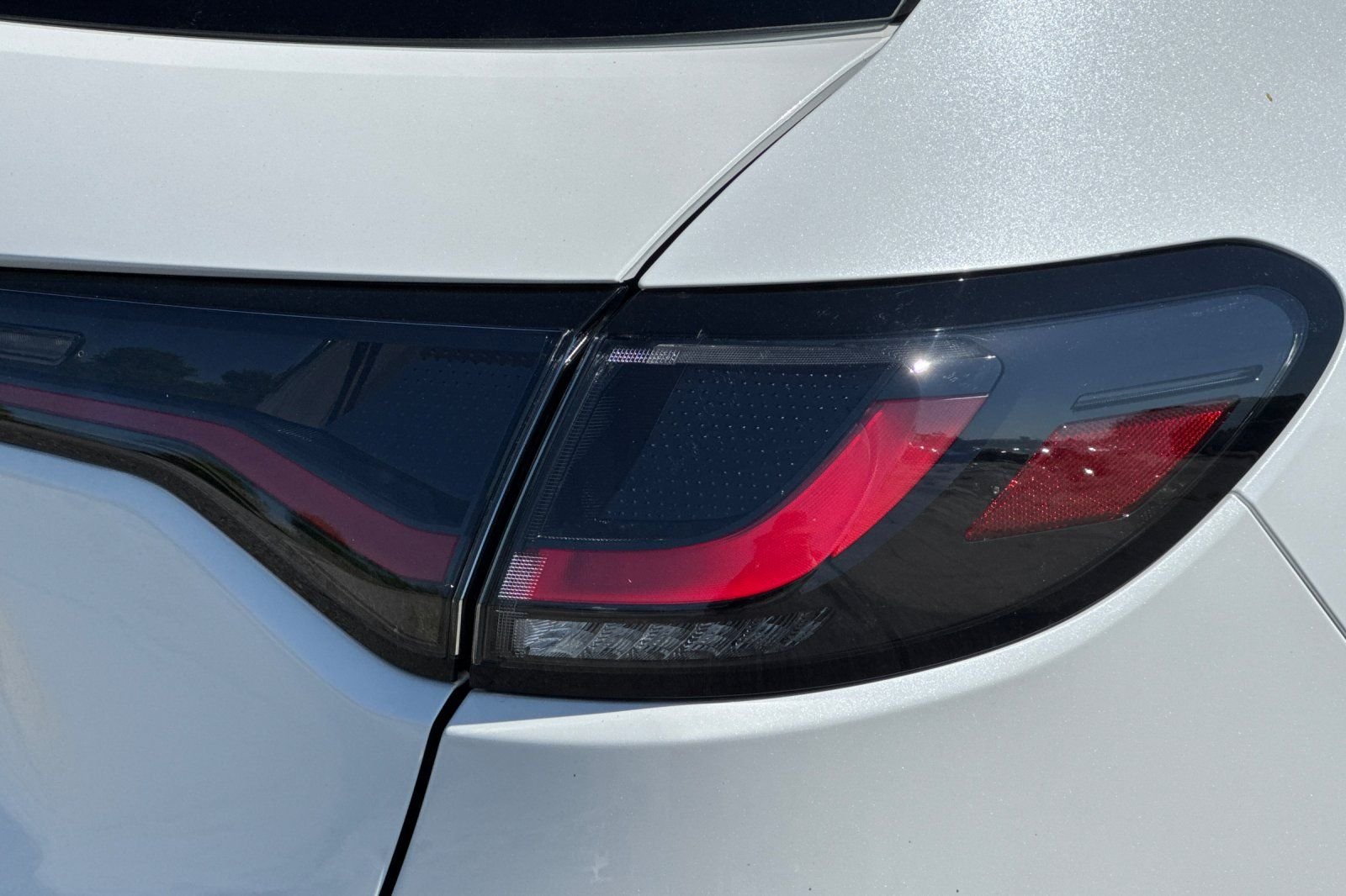 New 2027 Platinum White Pearl Honda EX-L image 32