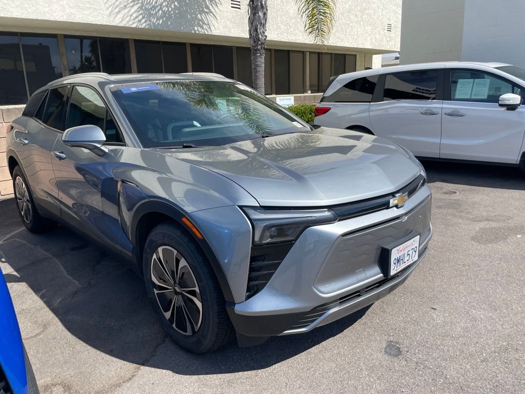 Used 2024 Sterling Gray Metallic Chevrolet LT image 20