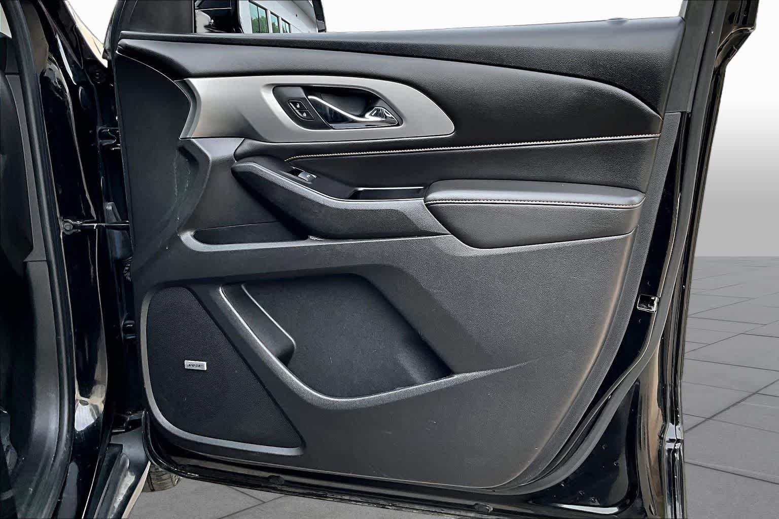 Used 2018 Mosaic Black Metallic Chevrolet LT Leather image 22